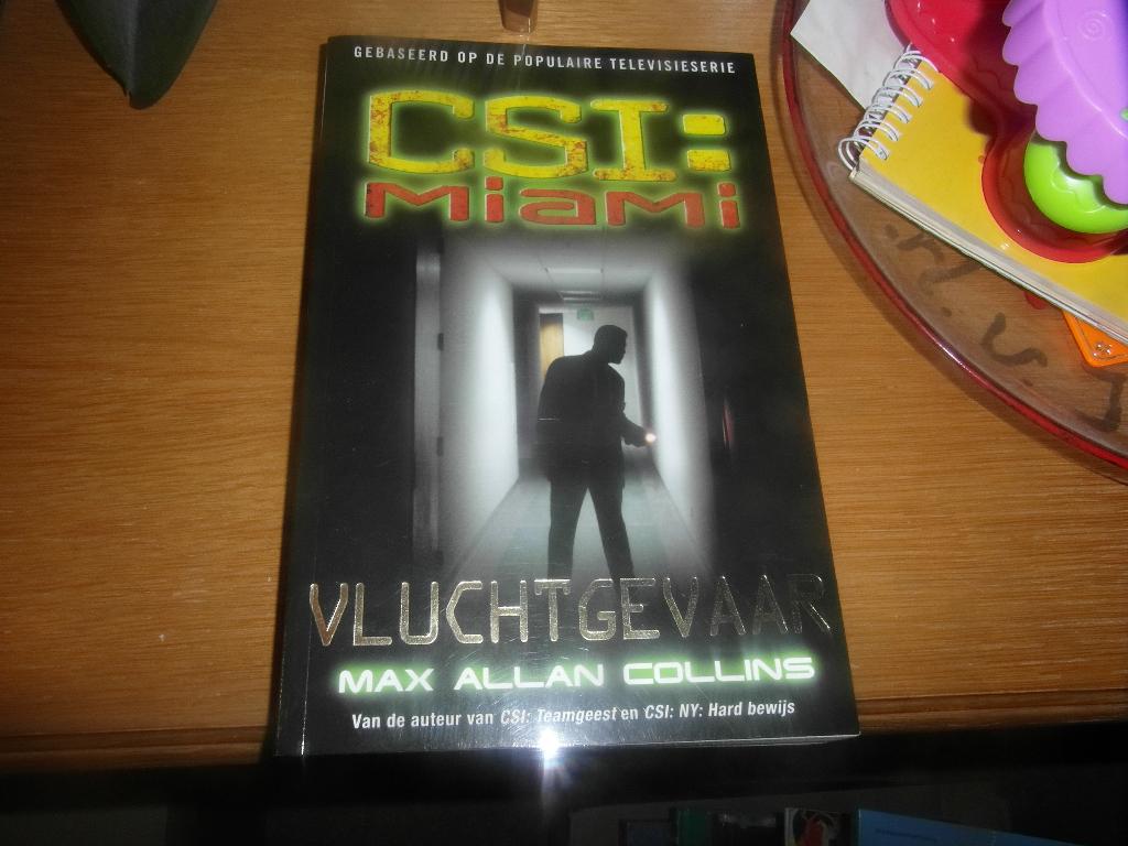csi miami Vluchtgevaar, Ophalen of Verzenden, Zo goed als nieuw