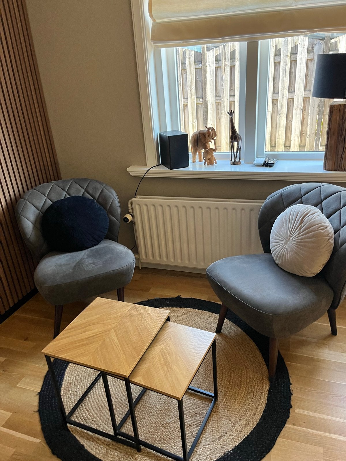 2 schattige stoeltjes, grijs bruin, Huis en Inrichting, Ophalen, Gebruikt, Twee, Stof