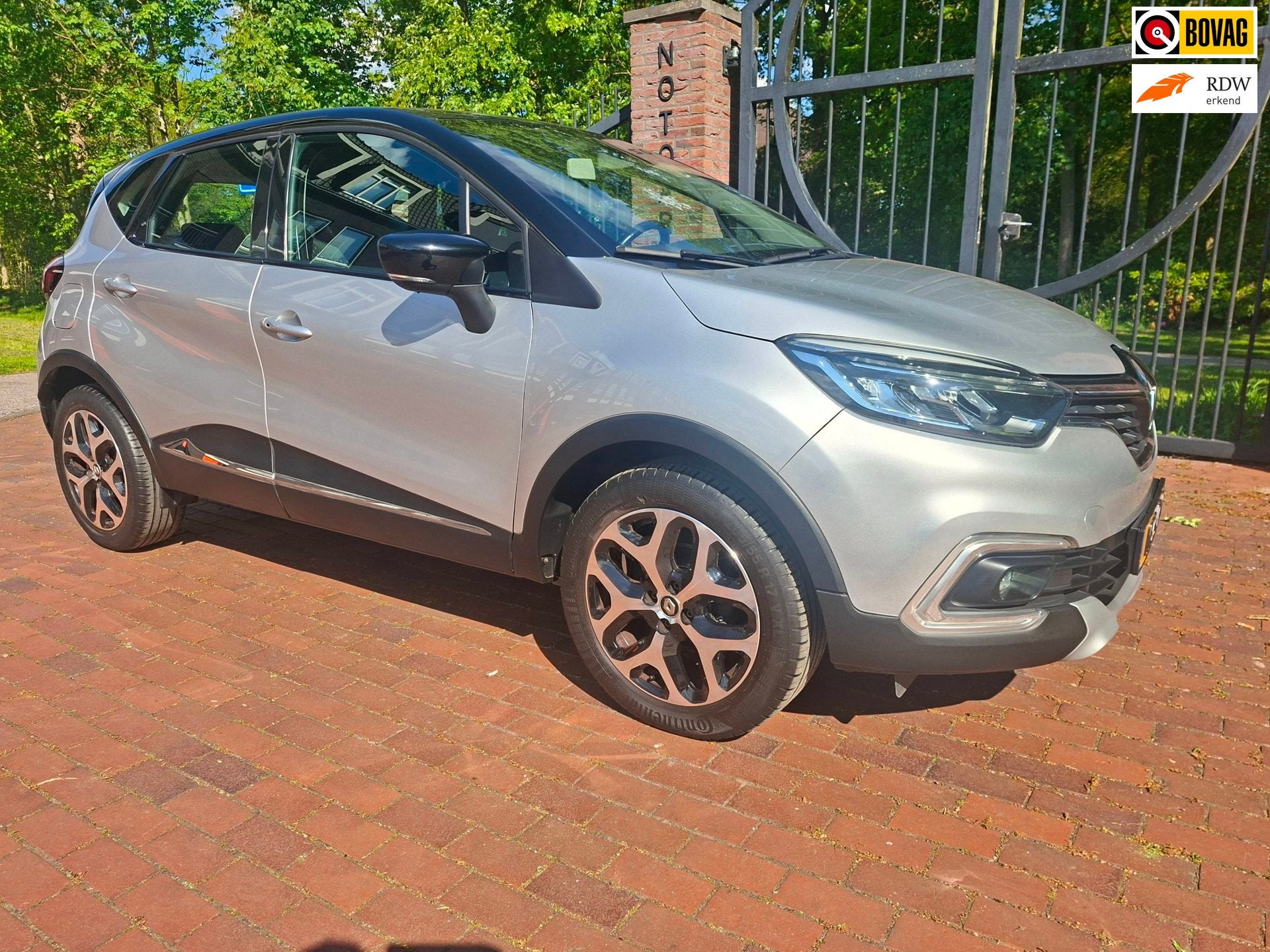 Renault CAPTUR 0.9 TCe Life Navigatie Clima Xenon Isofix, Auto's, Voorwielaandrijving, 898 cc, Gebruikt, Euro 6