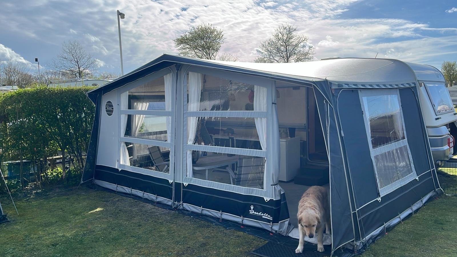 Fendt Bianco Caravan met voortent - Ideaal voor gezin, Rondzit, Omvormbare zithoek, Particulier, Fendt