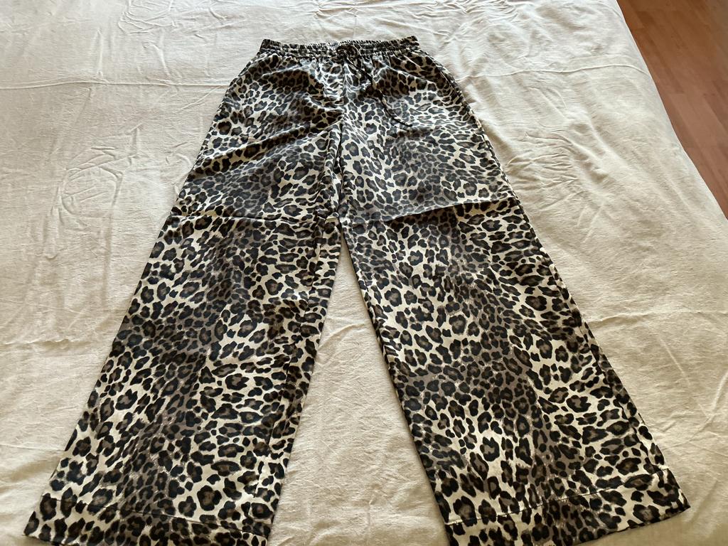 Modstrom tijgerprint pantalon XS - Zo goed als nieuw, Overige kleuren, Ophalen of Verzenden, Zo goed als nieuw, Maat 34 (XS) of kleiner