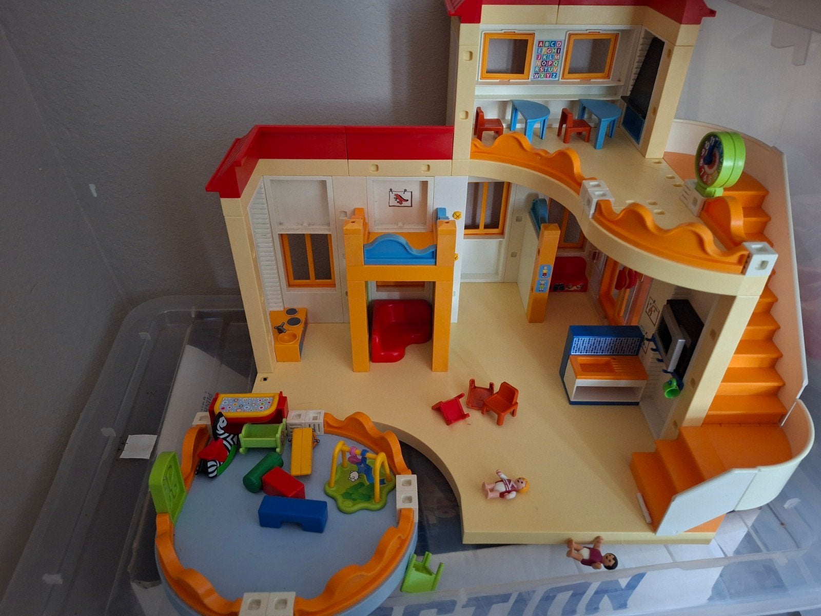Playmobil Kinderdagverblijf met speelplaats, Ophalen, Gebruikt, Jongen of Meisje