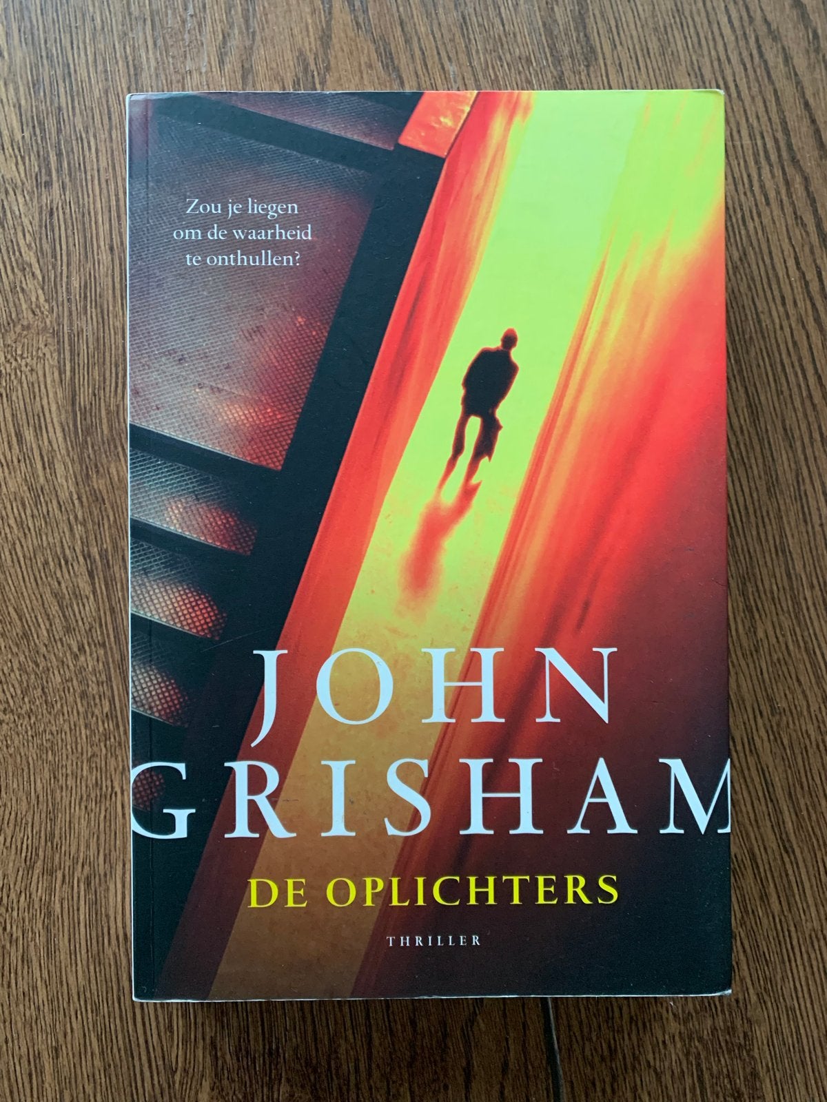 John Grisham - De Oplichters (Thriller), Ophalen of Verzenden, Gelezen, Wereld overig