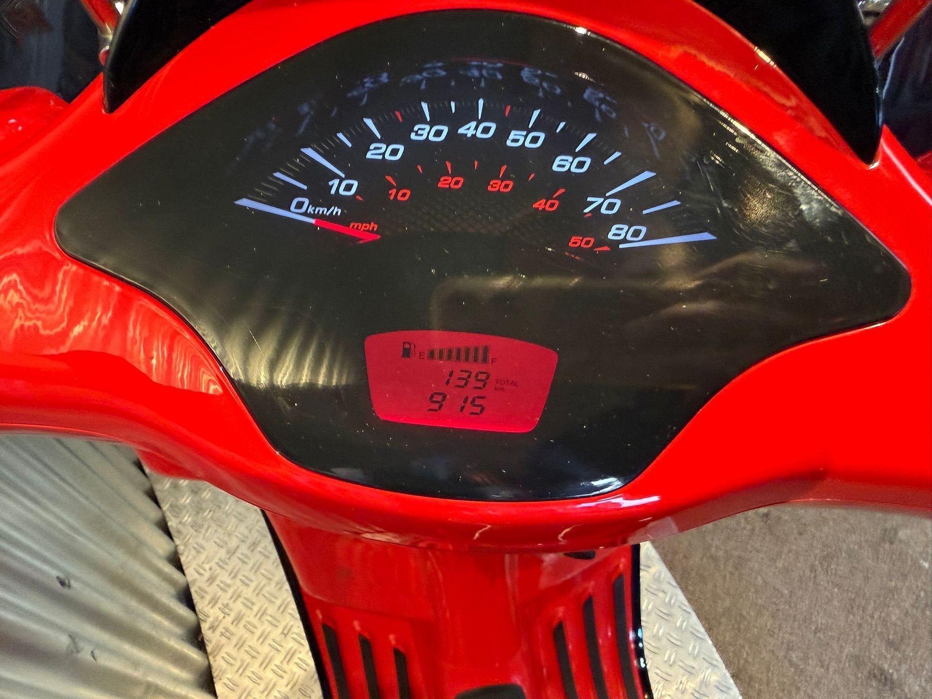 Vespa Sprint 45km (Demomodel!) (Aanbieding 5999,- naar 4999,, -, Maximaal 45 km/u, -, Vespa S