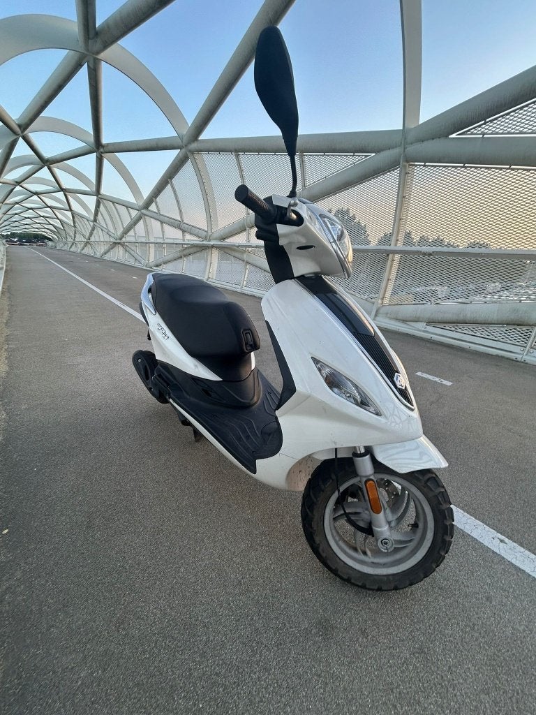 Piaggio Fly 2016 (C52), Fietsen en Brommers, Scooters | Piaggio, Gebruikt, Fly, Benzine, Ophalen