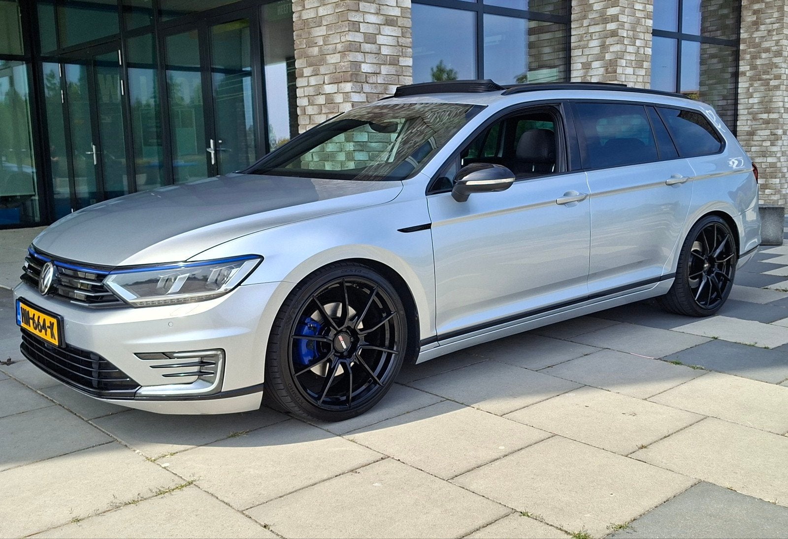 Volkswagen Passat GTE Phev 1.4TSI bomvol., Zwart, 156 pk, 1600 kg, 93 €/maand