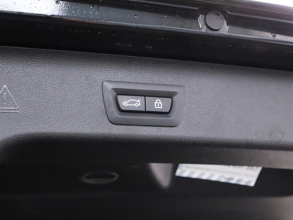 Foto 46 van BMW 5 Serie Touring 520i High Executive | Pano | Leder | 04-
