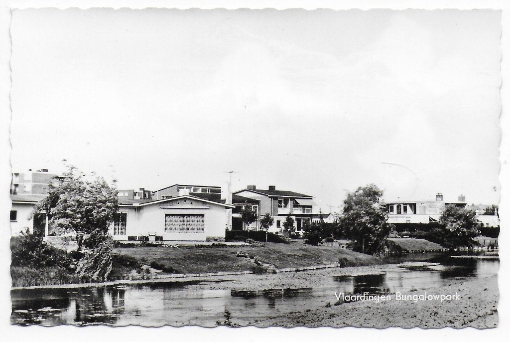Vlaardingen Bungalowpark Ongelopen Ansichtkaart ( B7025), Verzamelen, Ansichtkaarten | Nederland, Ophalen of Verzenden, 1960 tot 1980