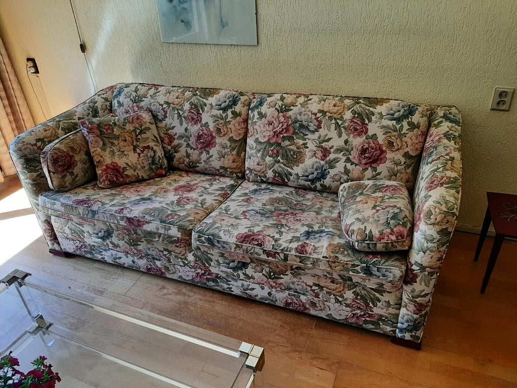 Klassieke gebloemde stoffen tweezitsbank, Huis en Inrichting, Ophalen, Klassiek, Bloemenprint, Gebruikt, Tweepersoons
