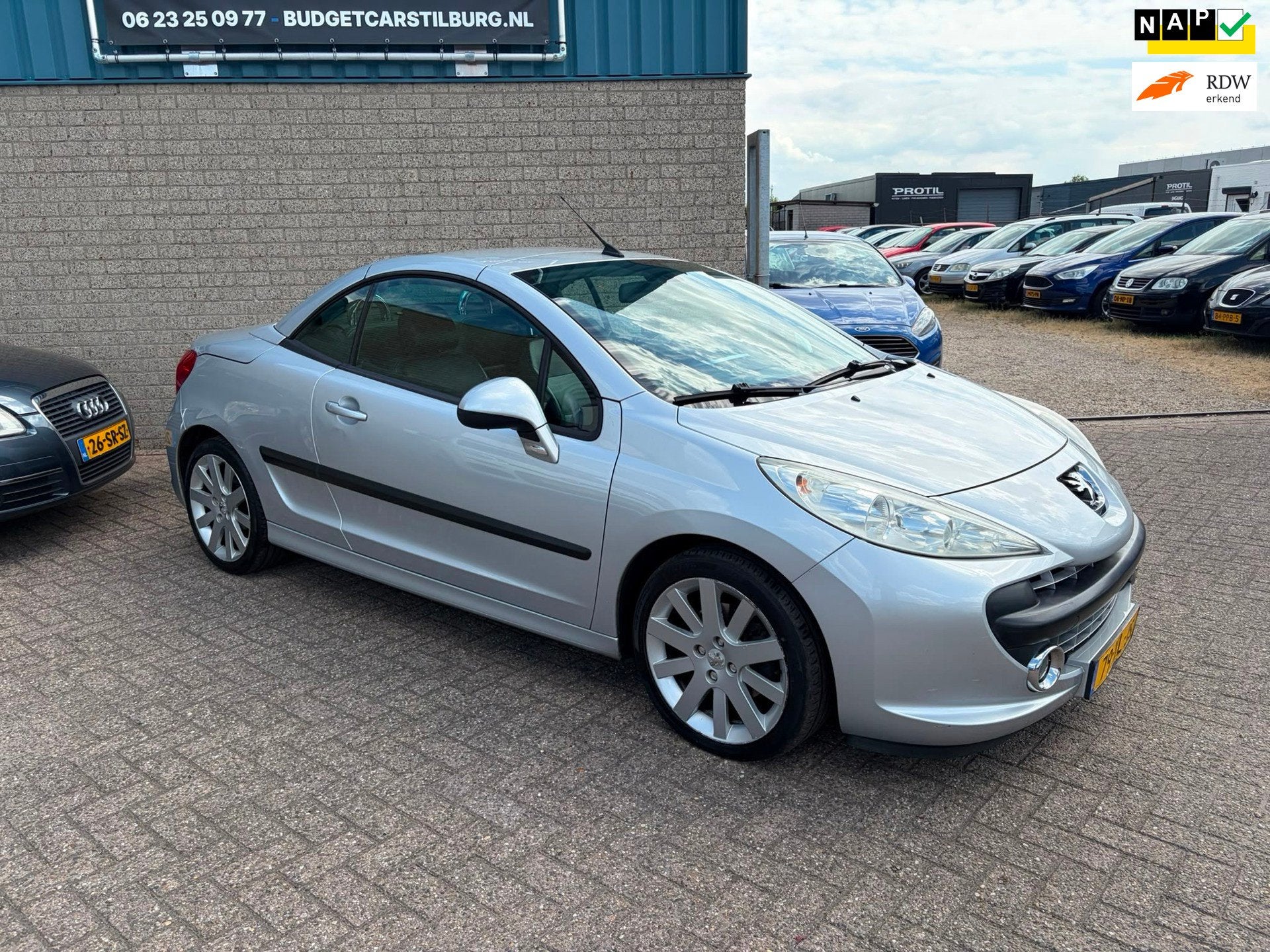 Peugeot 207 CC 1.6-16V T Féline, Voorwielaandrijving, Gebruikt, Zwart, 4 cilinders