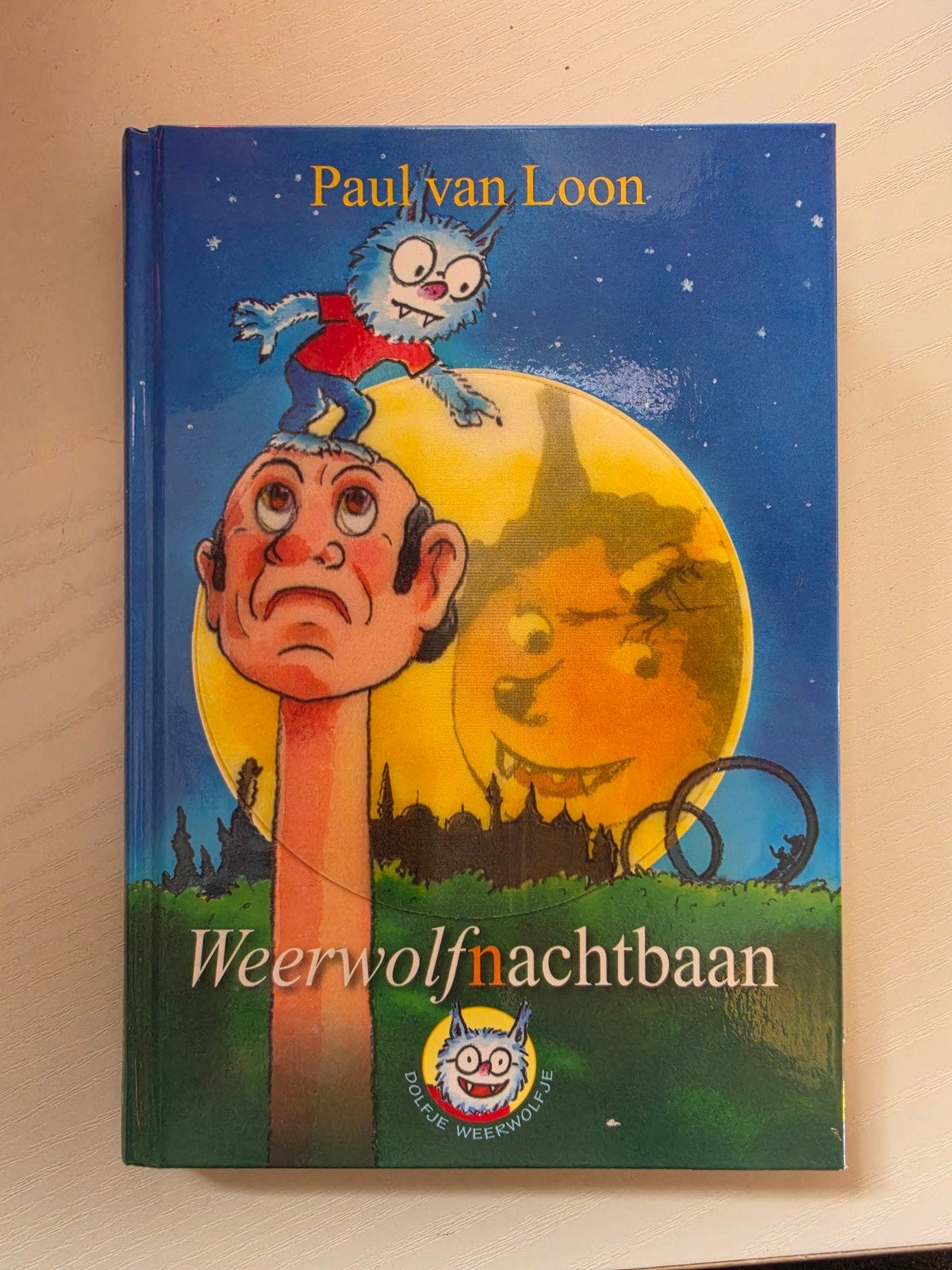 Dolfje Weerwolfje - Weerwolfnachtbaan - Paul van Loon, Ophalen of Verzenden, Zo goed als nieuw, Paul van Loon, Fictie algemeen