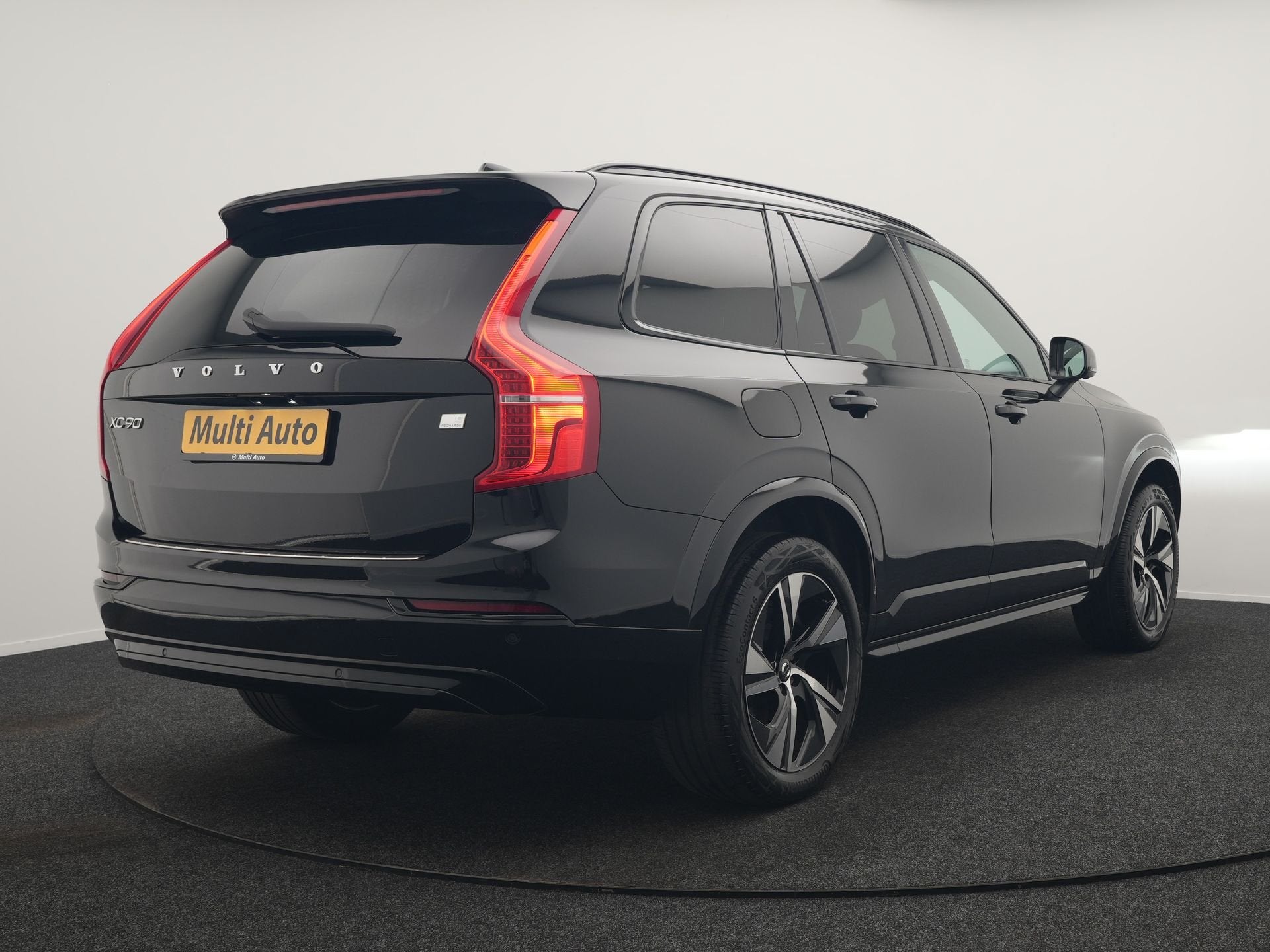 Volvo XC90 T8 Recharge AWD R-Design 7 Persoons LONG RANGE PH, Auto's, Volvo, Gebruikt, 4 cilinders, 1969 cc, 7 stoelen
