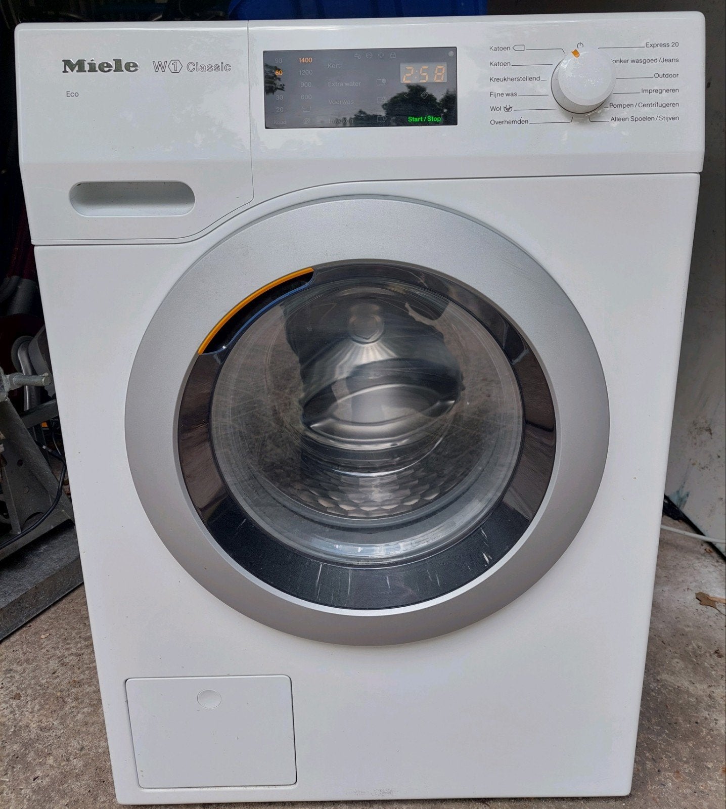Miele W1 Classic Eco Wasmachine - 1400 toeren, Witgoed en Apparatuur, Wasmachines, Ophalen, Gebruikt, Voorlader, Wolwasprogramma