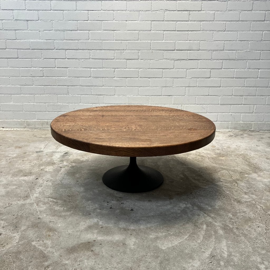 Vintage brutalist jaren 60 salontafel eiken houten blad, Ophalen, Gebruikt, 100 tot 150 cm, 50 tot 100 cm