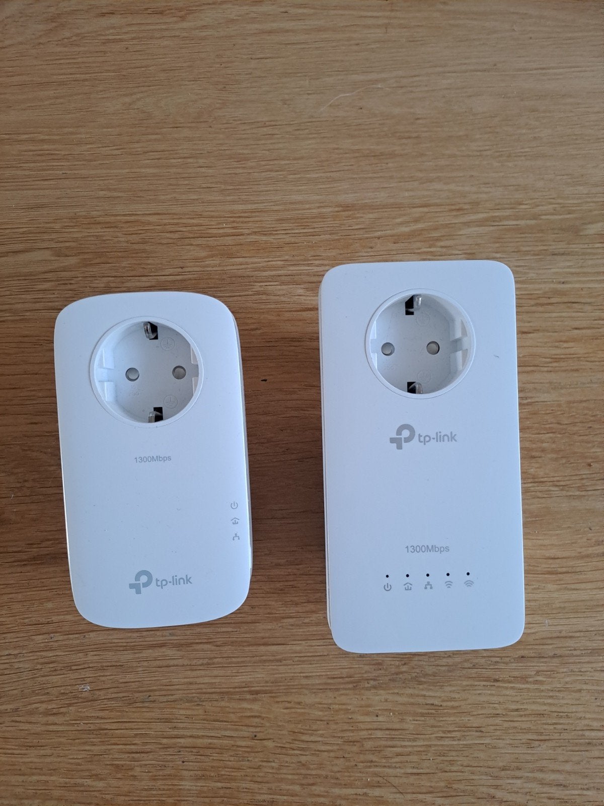 2x TP-link wifi versterkers 1300 Mbps, Computers en Software, Powerlines, Ophalen of Verzenden