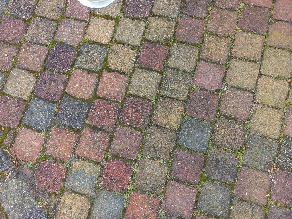 Gratis cobblestones 10x10, Ophalen, Gebruikt, Beton, Klinkers