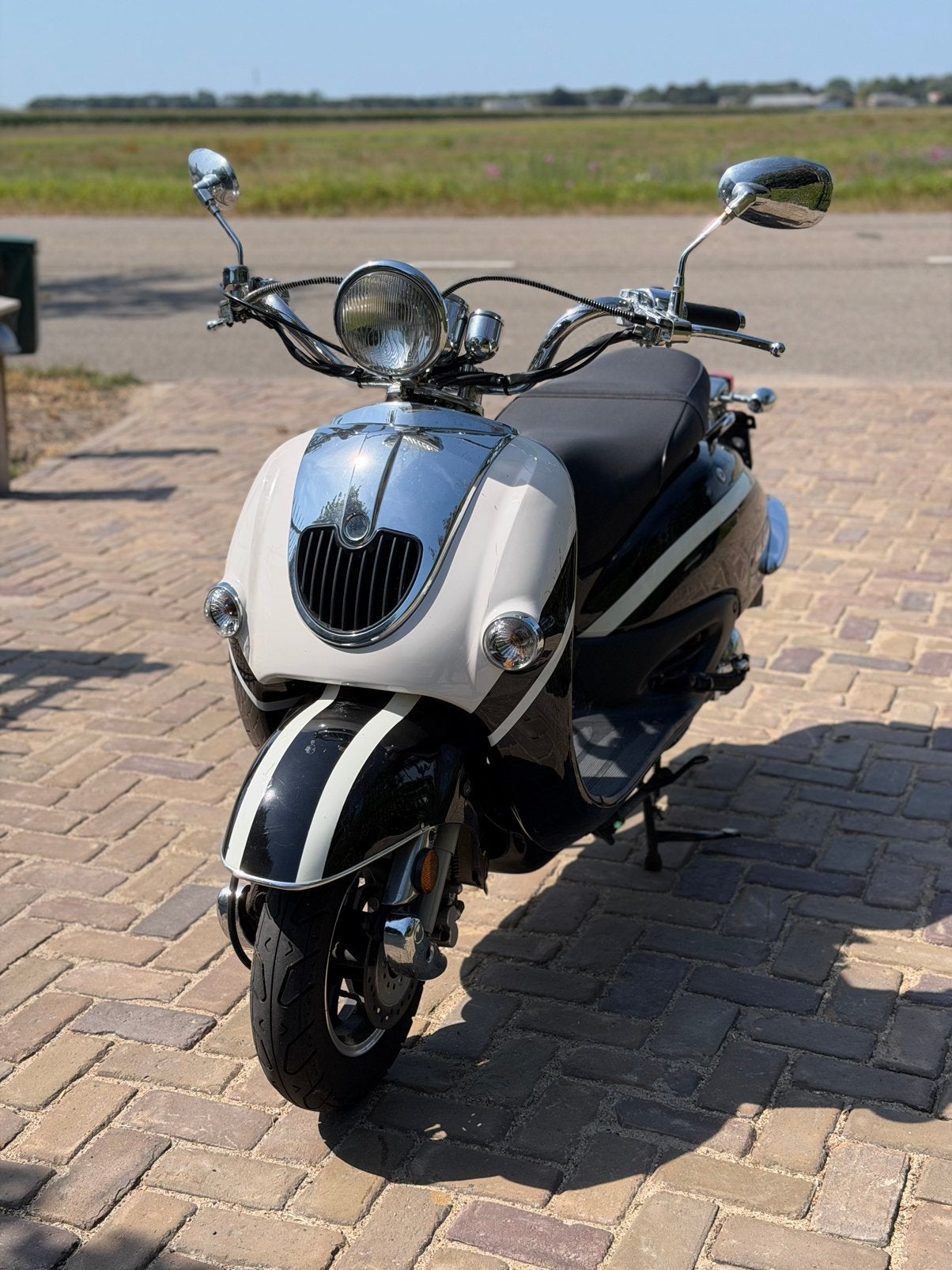 La Souris scooter – zwart/wit, Ophalen, Zo goed als nieuw, Benzine