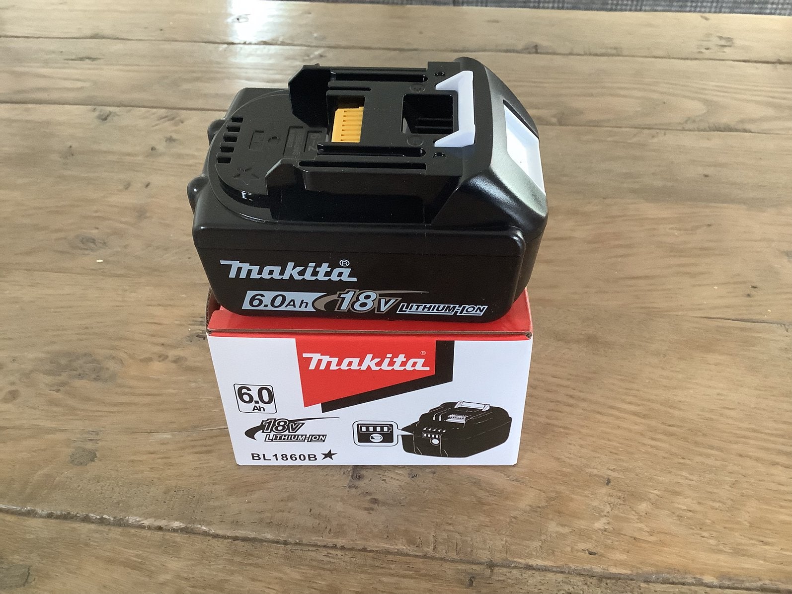 Makita accu 18 volt 6 ah Nieuw !!!!, Doe-het-zelf en Verbouw, Gereedschap | Machine-onderdelen en Toebehoren, Ophalen of Verzenden