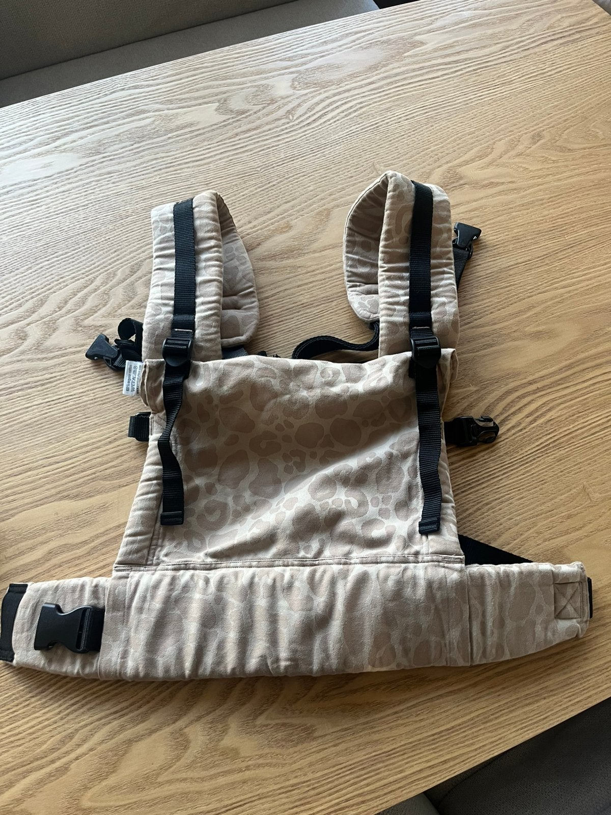 Pure Baby Love draagzak – beige leopard, Ophalen, Zo goed als nieuw, Draagzak, Overige merken