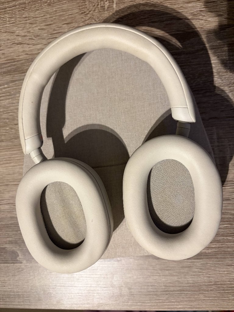 Foto 2 van Sony WH-1000XM5 Draadloze Noise-Cancelling Hoofdtelefoon
