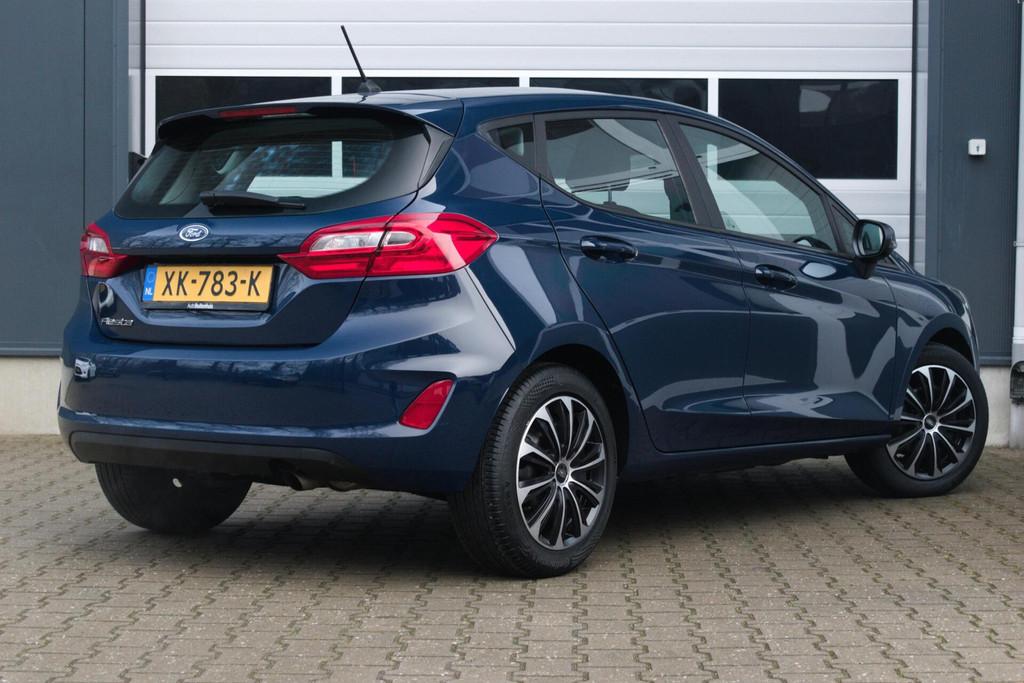 Ford Fiesta 1.1 Trend|1e Eigenaar|CARPLAY|NAVI|DAB|LANE ASSI, Voorwielaandrijving, Gebruikt, Met garantie (alle), Blauw