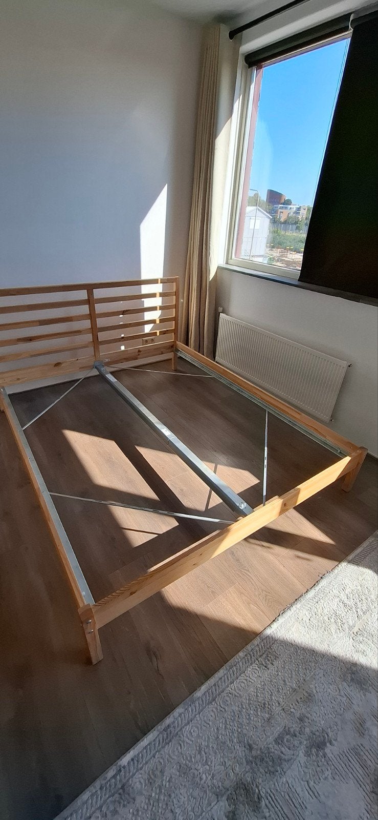 tweepersoons bed
1, Ophalen, Tweepersoons, Zo goed als nieuw, 160 cm