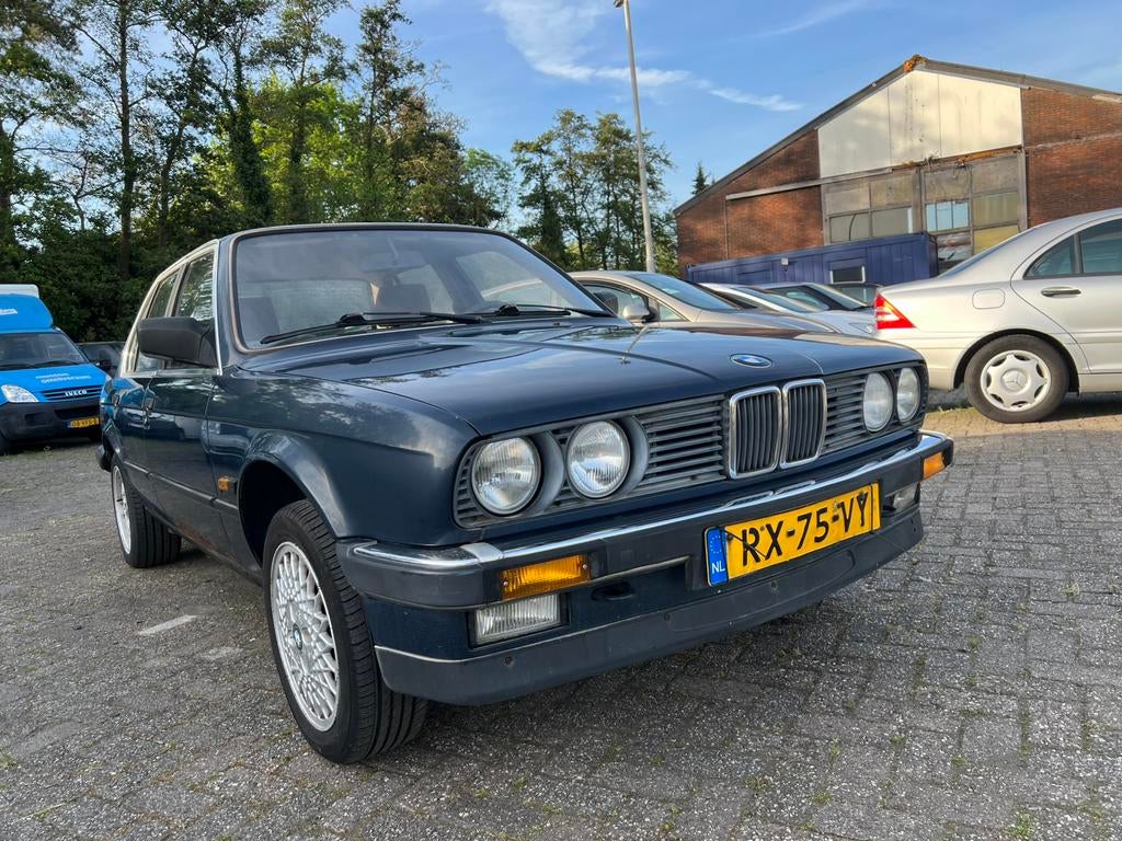 BMW 3-Serie 1.8 316 E30 1987 Blauw (Met werk), Achterwielaandrijving, 1766 cc, 4 cilinders, Blauw