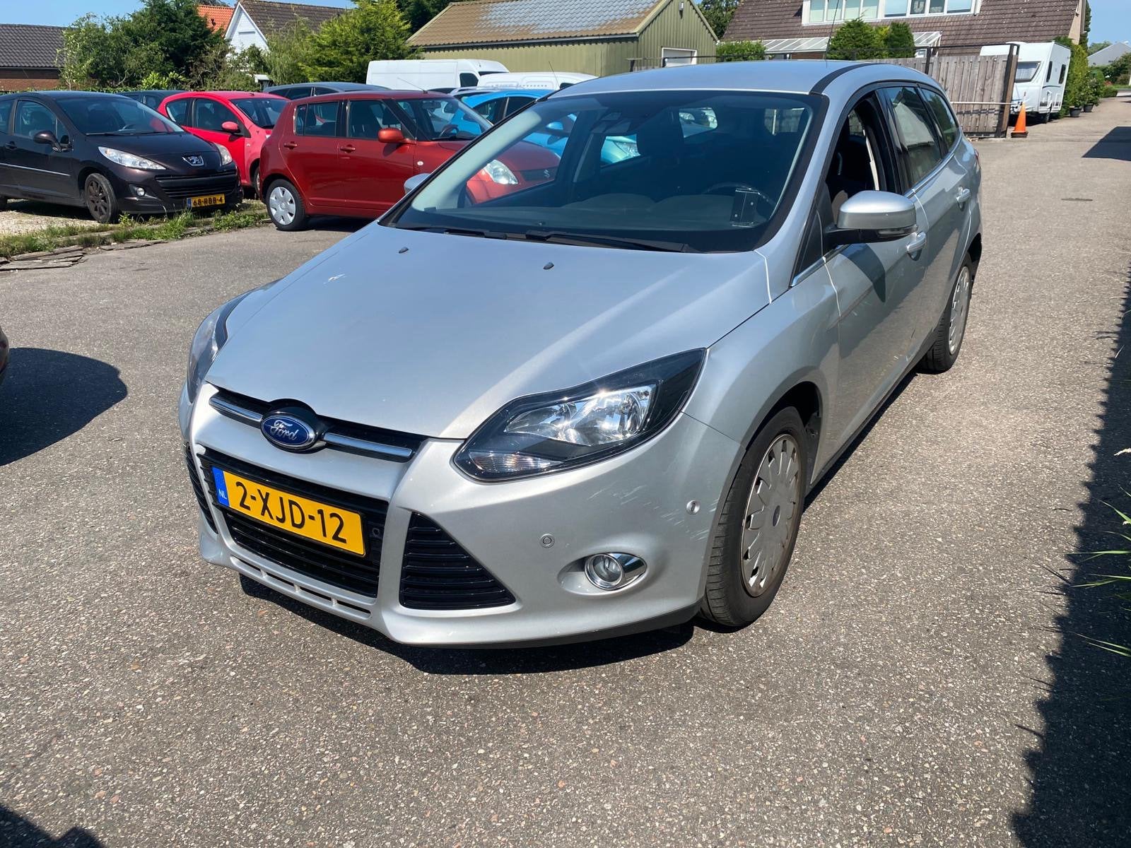 Ford Focus 1.6 Tdci 77KW Wagon 2014 Grijs km 182500, Auto's, 4 cilinders, Origineel Nederlands, Stationwagon, Particulier