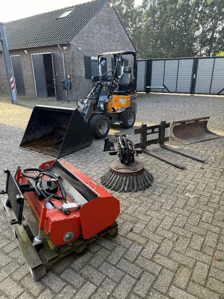 Giant G1200 Tele | 2023 | 150 uur | Complete set, Ophalen, Wiellader of Shovel