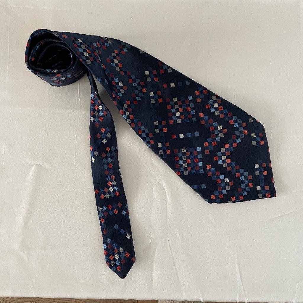 Mohair stropdas – donkerblauw met kleurrijk blokjespatroon, Ophalen of Verzenden, Zo goed als nieuw, Blauw, Mohair