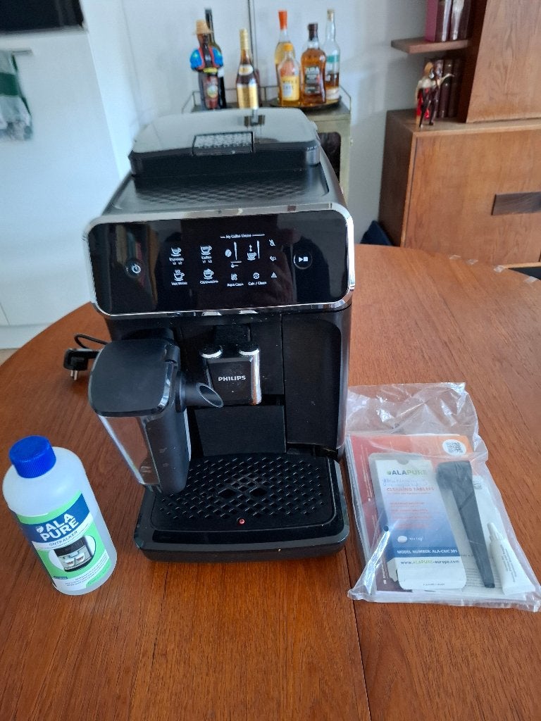 Te koop espressomachine Philips EP 2230/10., Witgoed en Apparatuur, Ophalen, Afneembaar waterreservoir, Gebruikt, Espresso apparaat