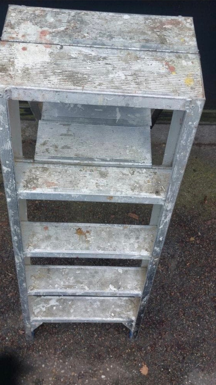 Altrex trap 5 treden - Gebruikte huishoudtrap, Doe-het-zelf en Verbouw, Ladders en Trappen, Ophalen