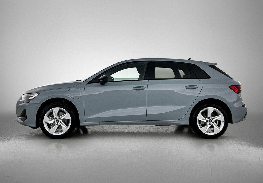 Audi A3 Sportback 40 TFSI e Advanced 204 PK | SONOS | Panora, Auto's, Audi, Stof, 1498 cc, Euro 6, 4 cilinders