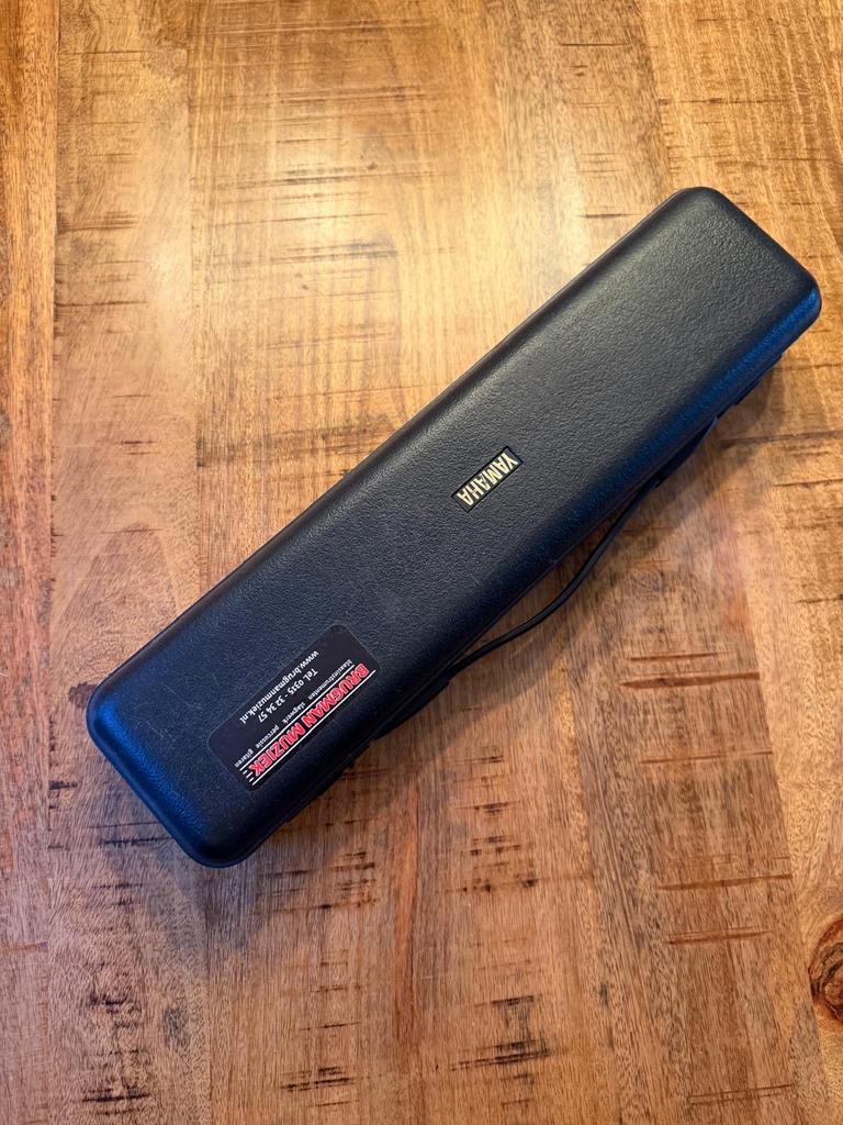 Yamaha dwarsfluit met koffer, lessenaar en boeken, Ophalen, Gebruikt, Dwarsfluit, Met koffer of tas