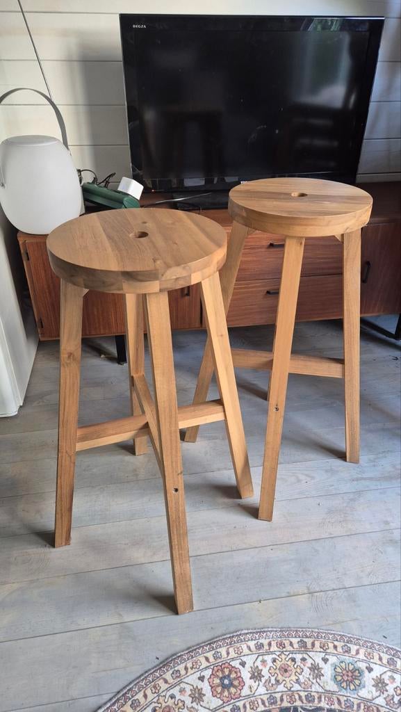 Twee houten IKEA krukken - Zo goed als nieuw, Ophalen