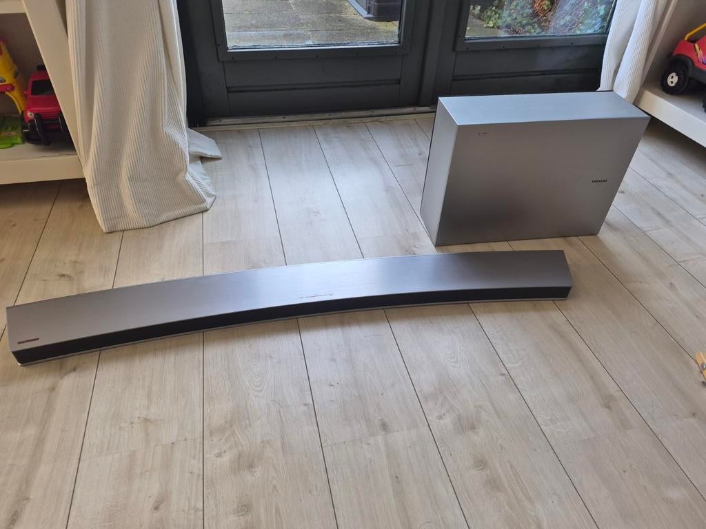 Samsung HW-J7501 Curved Speaker, Audio, Tv en Foto, Soundbars, Ophalen, Met externe subwoofer, Gebruikt