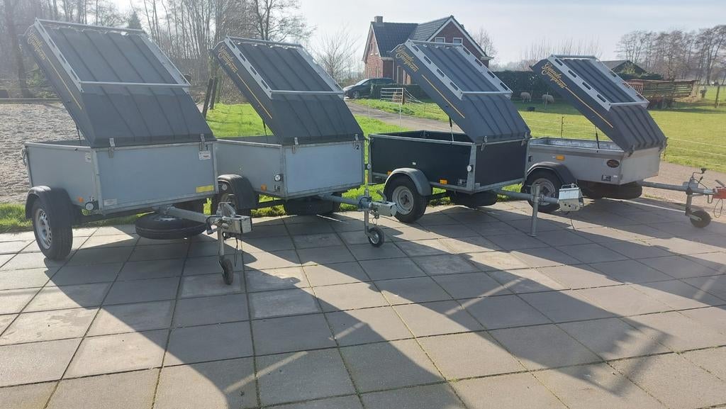 Te huur saris bagagewagen met deksel  huren