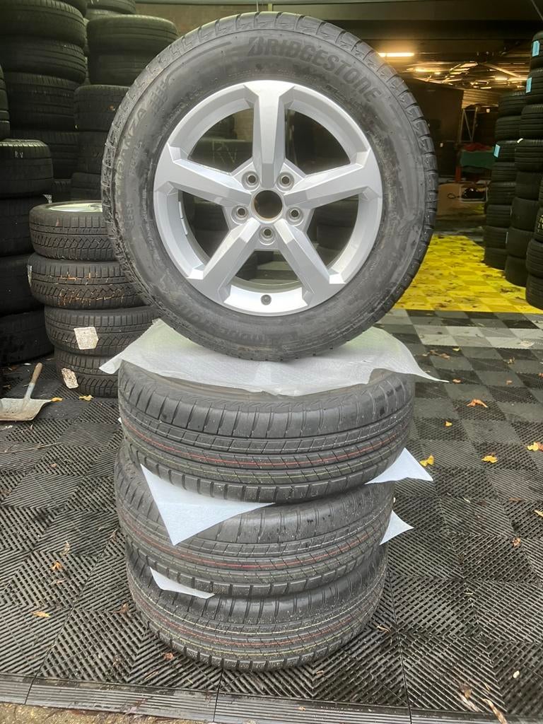 16 inch originele Audi Q2 velgen met zomerbanden - NIEUW, Ophalen, Audi, 215 mm, 16 inch