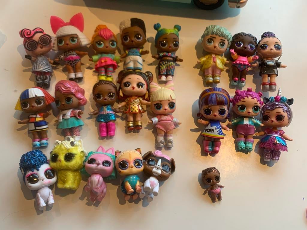 LOL Surprise Collectie, 22 poppetjes, Grill & Groove Camper, Ophalen of Verzenden, Zo goed als nieuw, Overige typen