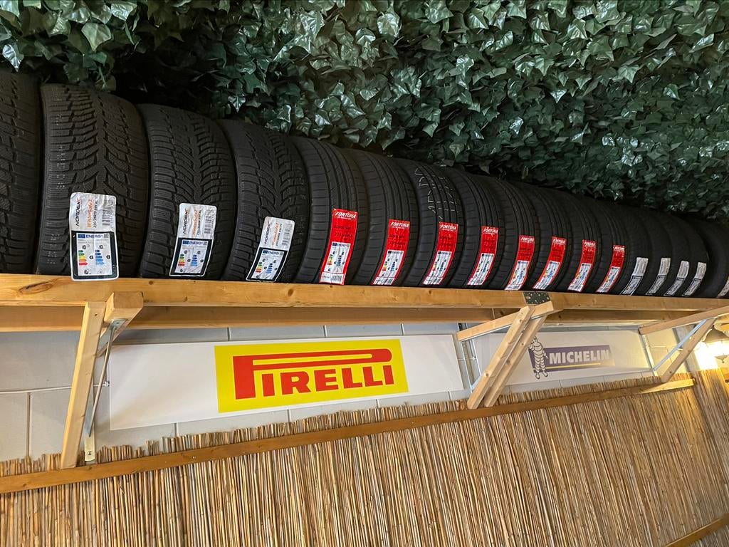 Nieuwe zomerbanden op voorraad van 13 tot 20 inch
