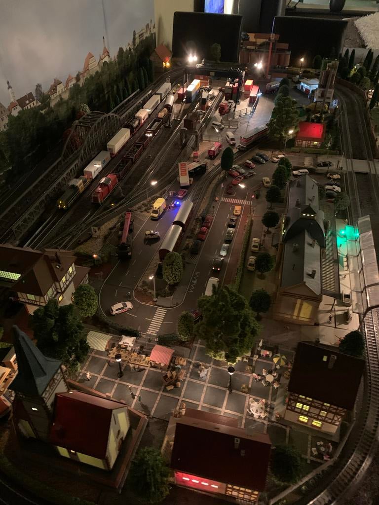 Mooie Märklin modeltreinbaan met veel details, Hobby en Vrije tijd, Modeltreinen | H0, Ophalen, Wisselstroom, Analoog, Märklin