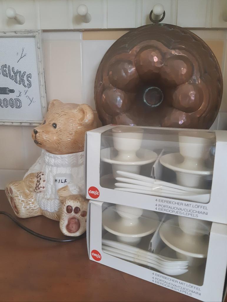 Emsa  Eierdopjes met lepel, Huis en Inrichting, Keuken | Keukenbenodigdheden, Nieuw, Ophalen