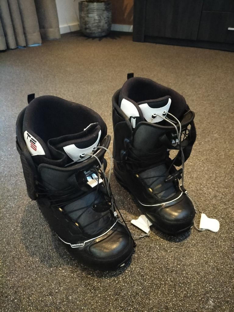 Snowboard schoenen maat 42,5, Sport en Fitness, Snowboarden, Zo goed als nieuw, Schoenen, Ophalen