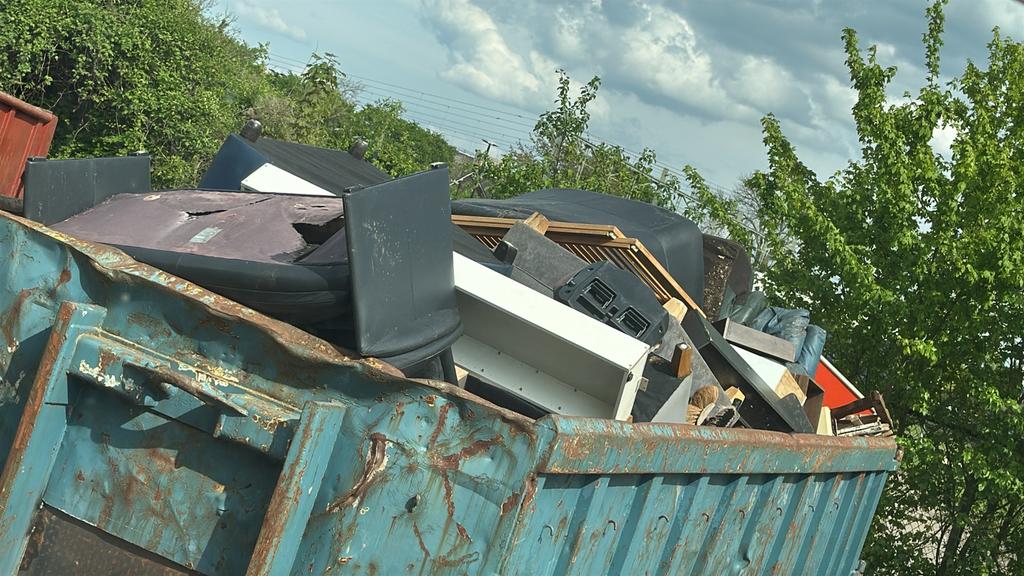 Verhuur/transport containers M CleanService Afvalinzameling, Verzenden