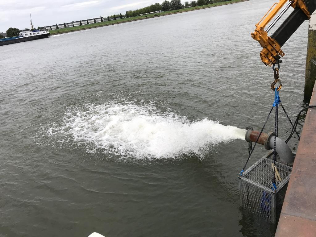 Noodpomp  Vuilwaterpomp   Dompelpomp  Onderwaterpomp  Sulzer, Ophalen of Verzenden