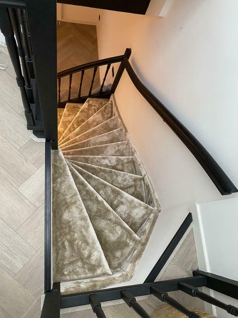 TOTAALPRIJS INCLUSIEF MONTAGE EN LUXE TAPIJTEN!