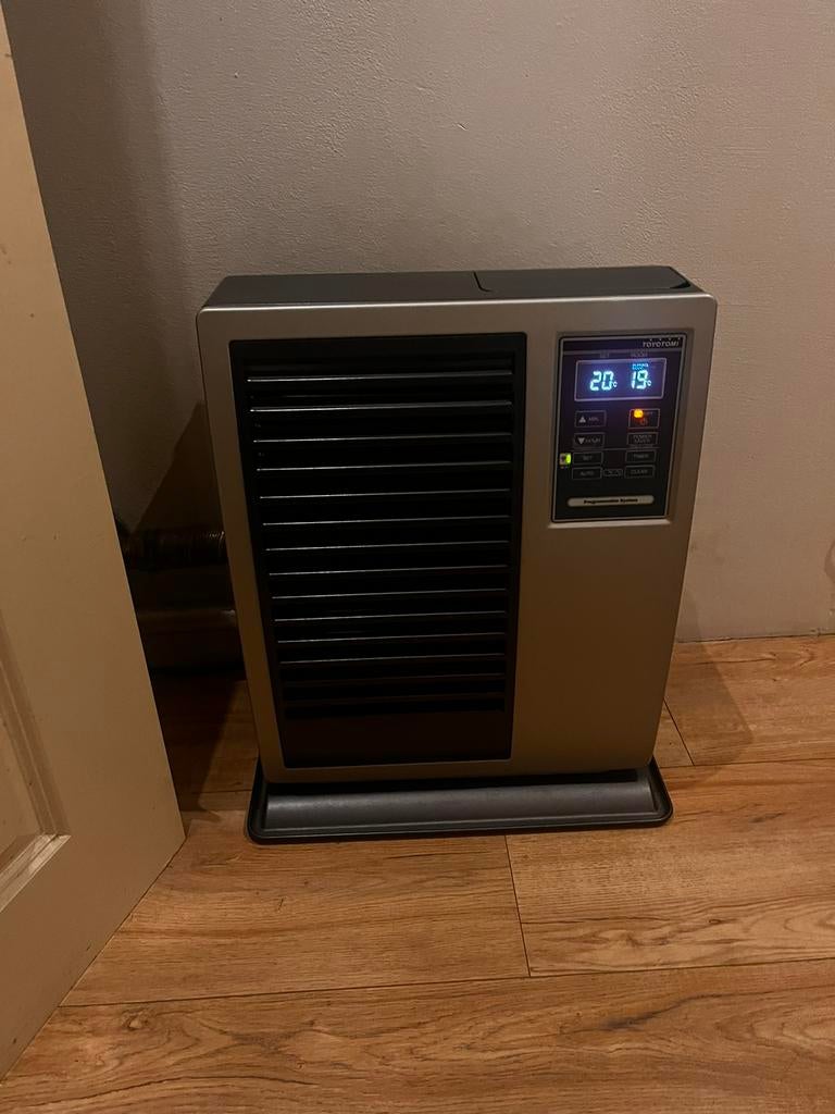 Zibro ff30t 1 maand oud met bon, Huis en Inrichting, Kachels, Ophalen of Verzenden, Zo goed als nieuw, Overige brandstoffen, Petroleumkachel