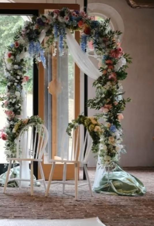 Bloemenboog, Ophalen, Zo goed als nieuw, Geboorte of Huwelijk