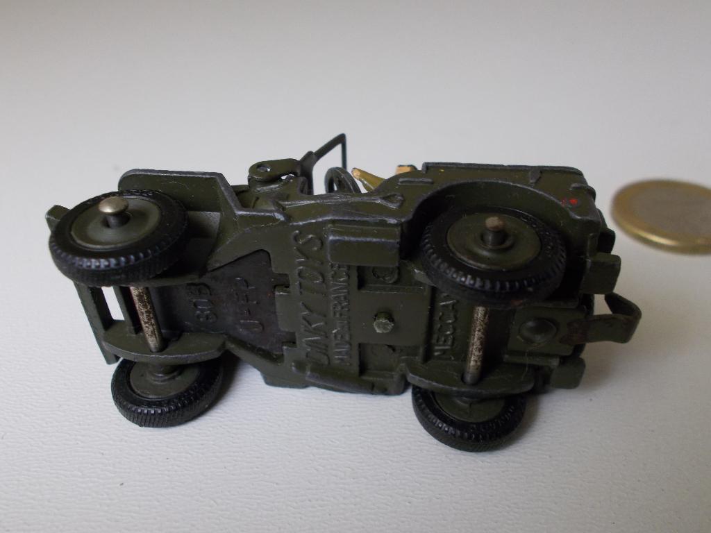 1964 Dinky Toys 80B (829) JEEP AVEC CANON 106 SR +DRIVER (A), Ophalen of Verzenden, Zo goed als nieuw, Auto, Dinky Toys