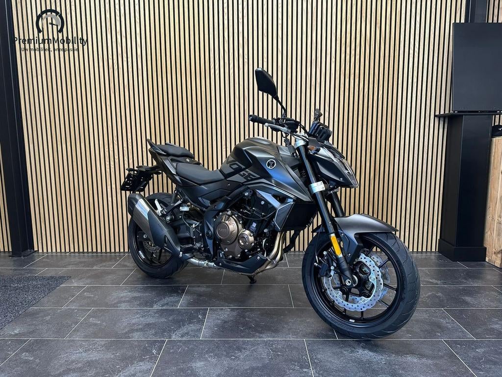 VOGE R625 (ZWART), Motoren, 2 cilinders, 581 cc, Motorrijbewijs A, Bedrijf